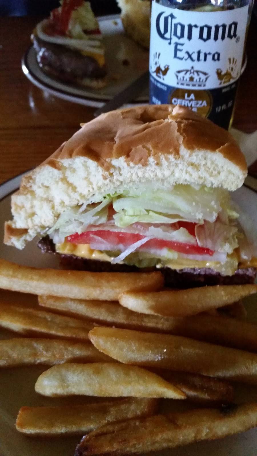 Dawg House Bar & Grill | restaurant | 21350 Van Born Rd, Dearborn Heights, MI 48125, USA | 3132746066 OR +1 313-274-6066