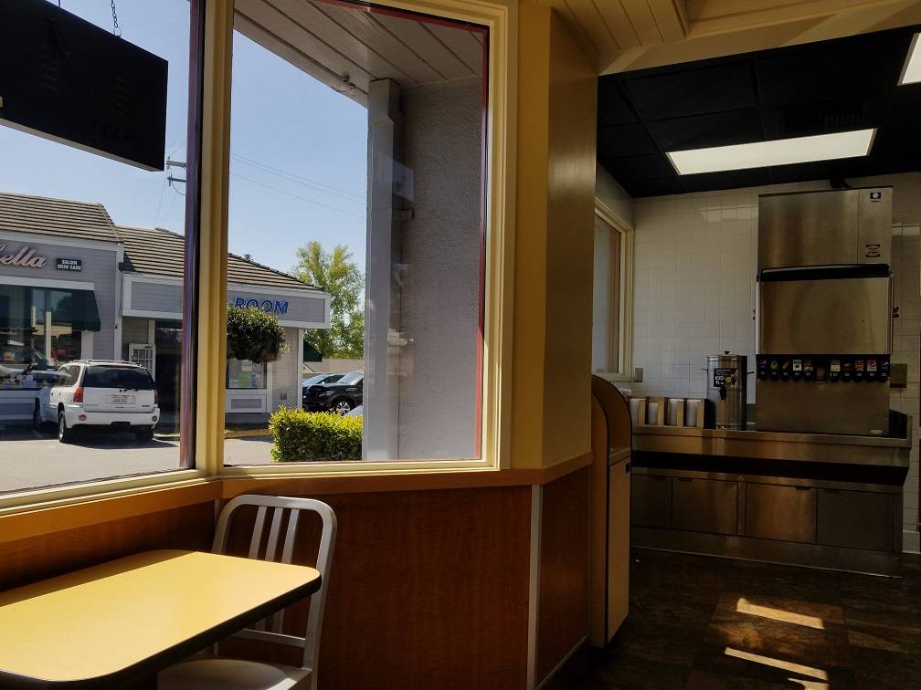 Wienerschnitzel | restaurant | 10810 Beverly Blvd, Whittier, CA 90601, USA | 5624630011 OR +1 562-463-0011