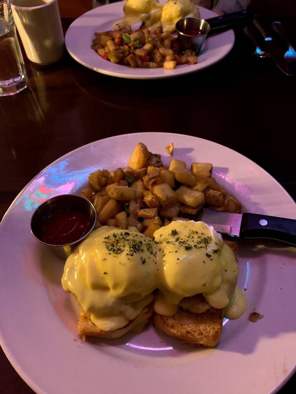 JaKs Grill | restaurant | 4548 California Ave SW, Seattle, WA 98116, USA | 2069377809 OR +1 206-937-7809