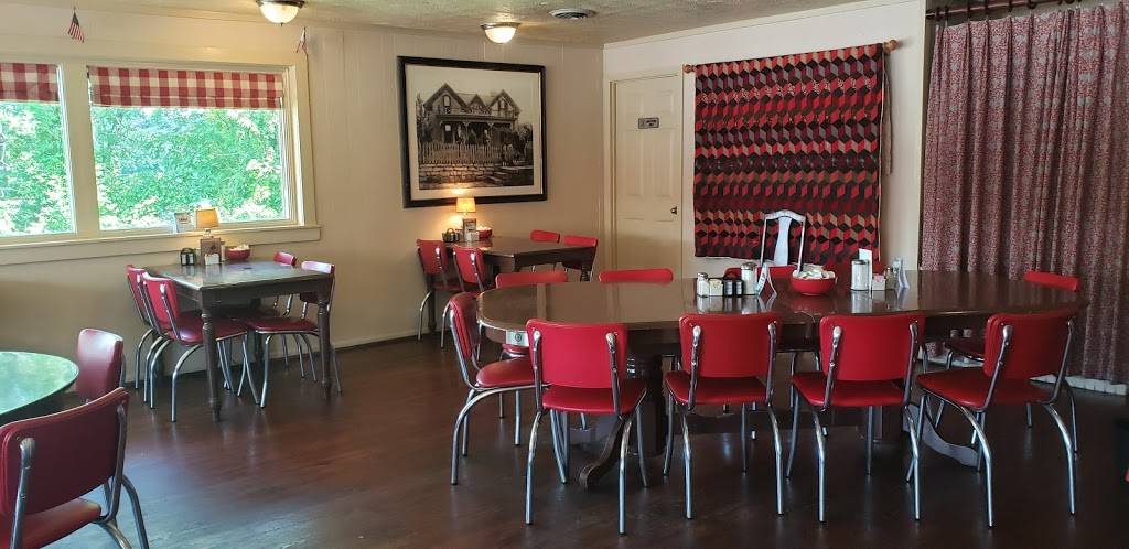 The Country Boy Restaurant | restaurant | 4141 Old Hillsboro Rd, Franklin, TN 37064, USA | 6157218109 OR +1 615-721-8109