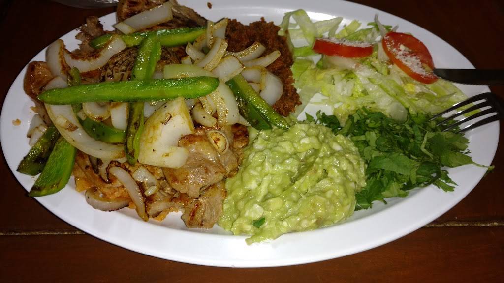 Los Panchos | restaurant | Carretera Libre a Rosarito Km. 21.5, Lucio Blanco, Veracruz, 22710 Rosarito, B.C., Mexico | 016616120009 OR +52 661 612 0009