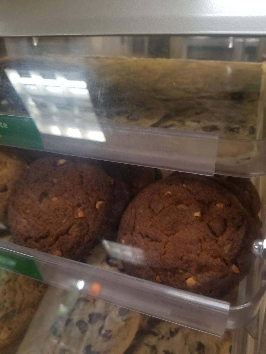 Subway | restaurant | 37 S. Charles Street, Garage, 30 Light St Suite 1, Baltimore, MD 21202, USA | 4109625548 OR +1 410-962-5548