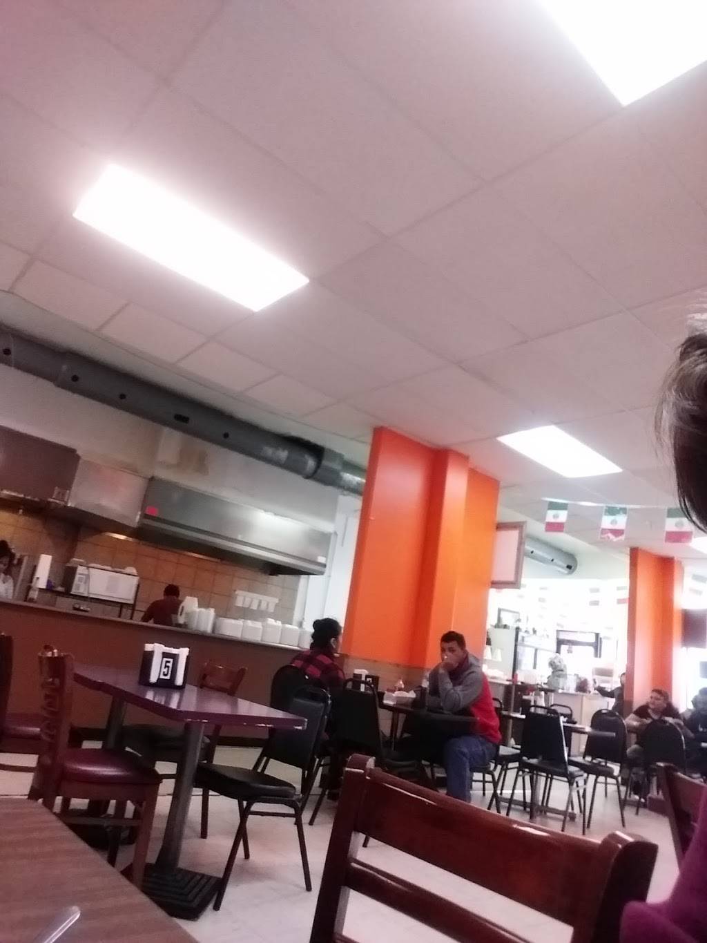 Taqueria El Dorado | restaurant | 3209 W Lawrence Ave, Chicago, IL 60625, USA | 8722085351 OR +1 872-208-5351