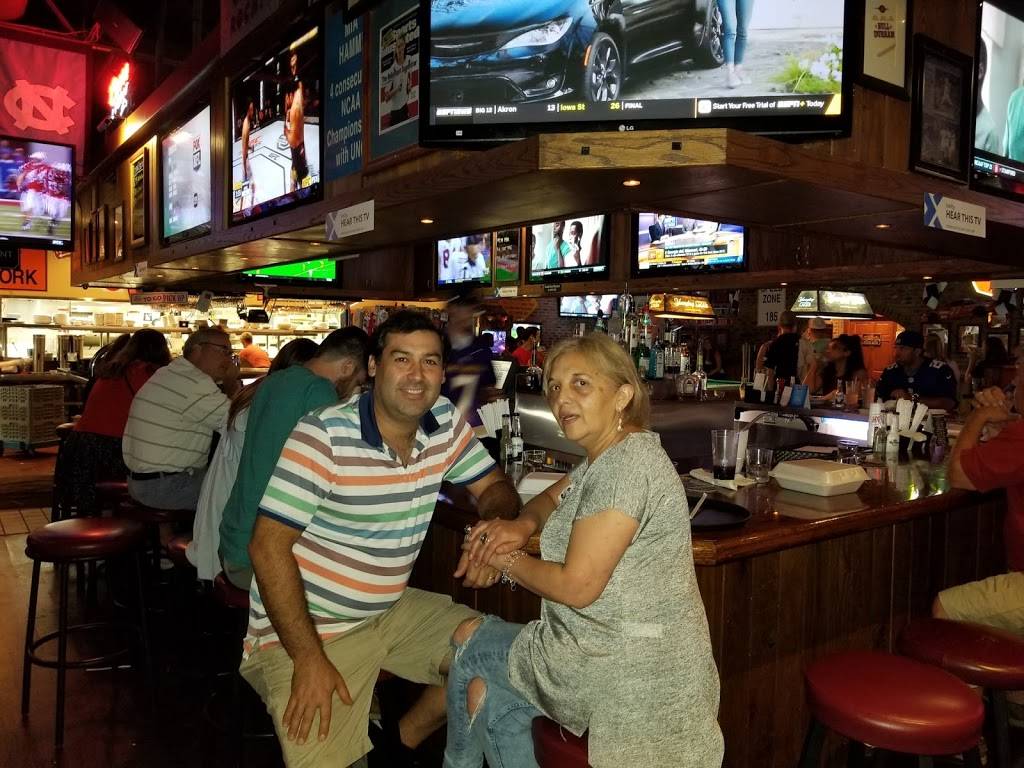 Carolina Ale House | restaurant | 11685 Northpark Dr, Wake Forest, NC 27587, USA | 9195568666 OR +1 919-556-8666