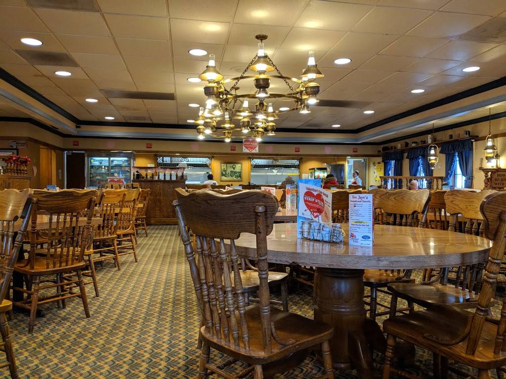 Tee Jayes Country Place | restaurant | 4910 N High St, Columbus, OH 43214, USA | 6148851383 OR +1 614-885-1383