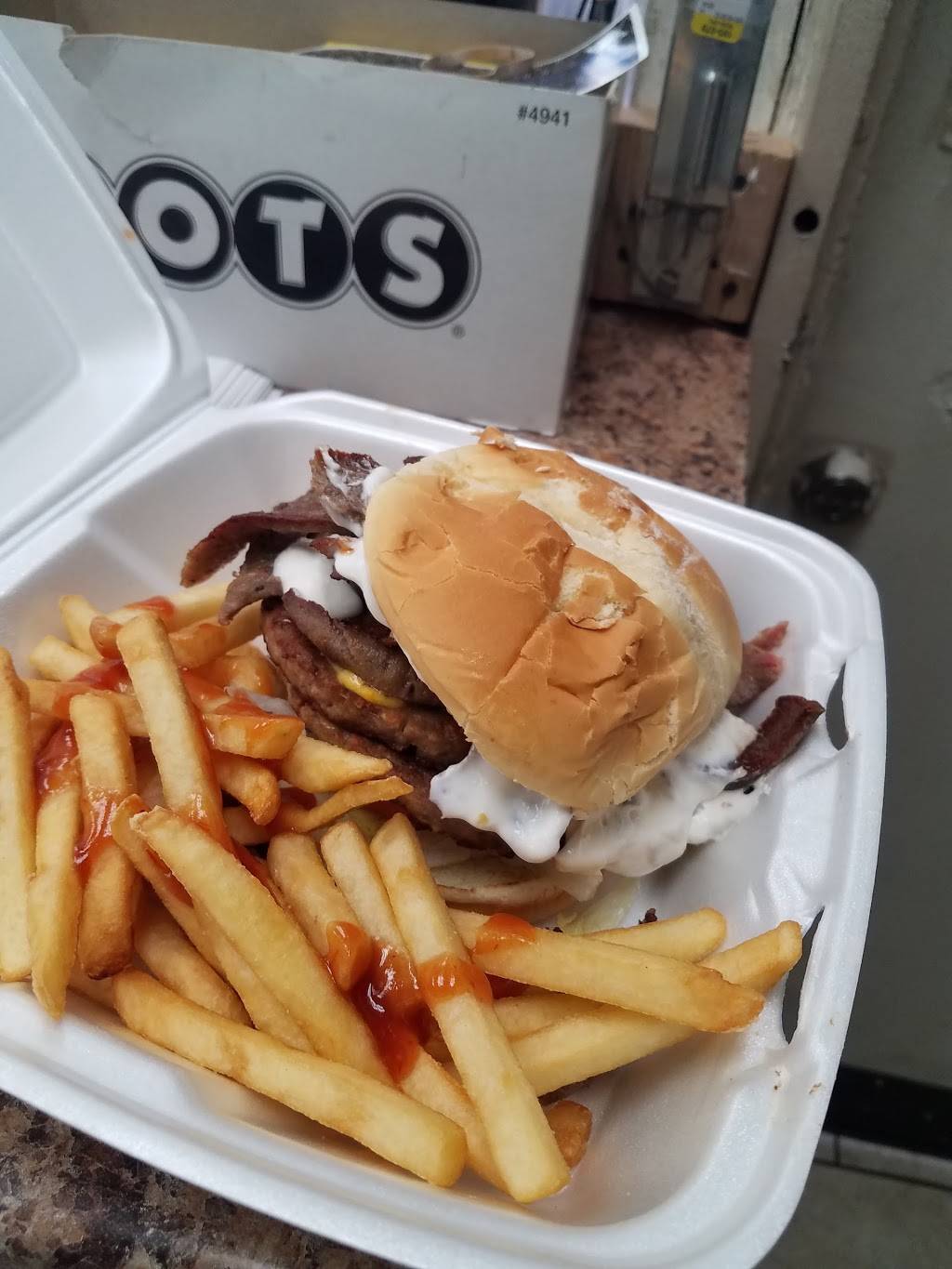 Nadia Fish & Chicken | restaurant | 3822, 2704 E 75th St, Chicago, IL 60649, USA | 7739331500 OR +1 773-933-1500