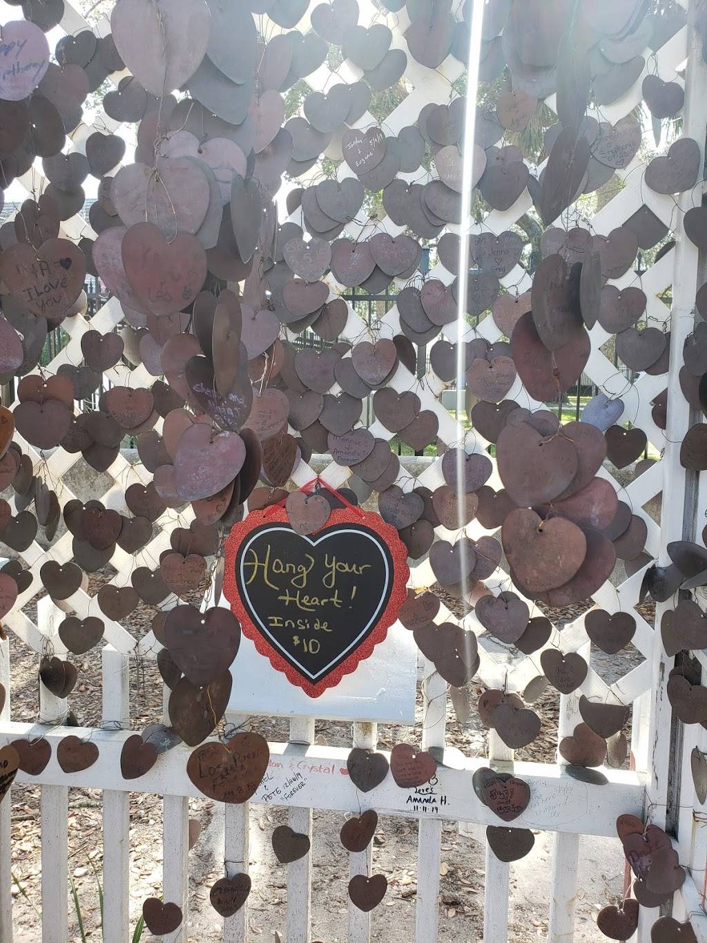 Agustinas Love Tree Cafe & Boutique | restaurant | 6 Cordova St, St. Augustine, FL 32084, USA | 9418069614 OR +1 941-806-9614