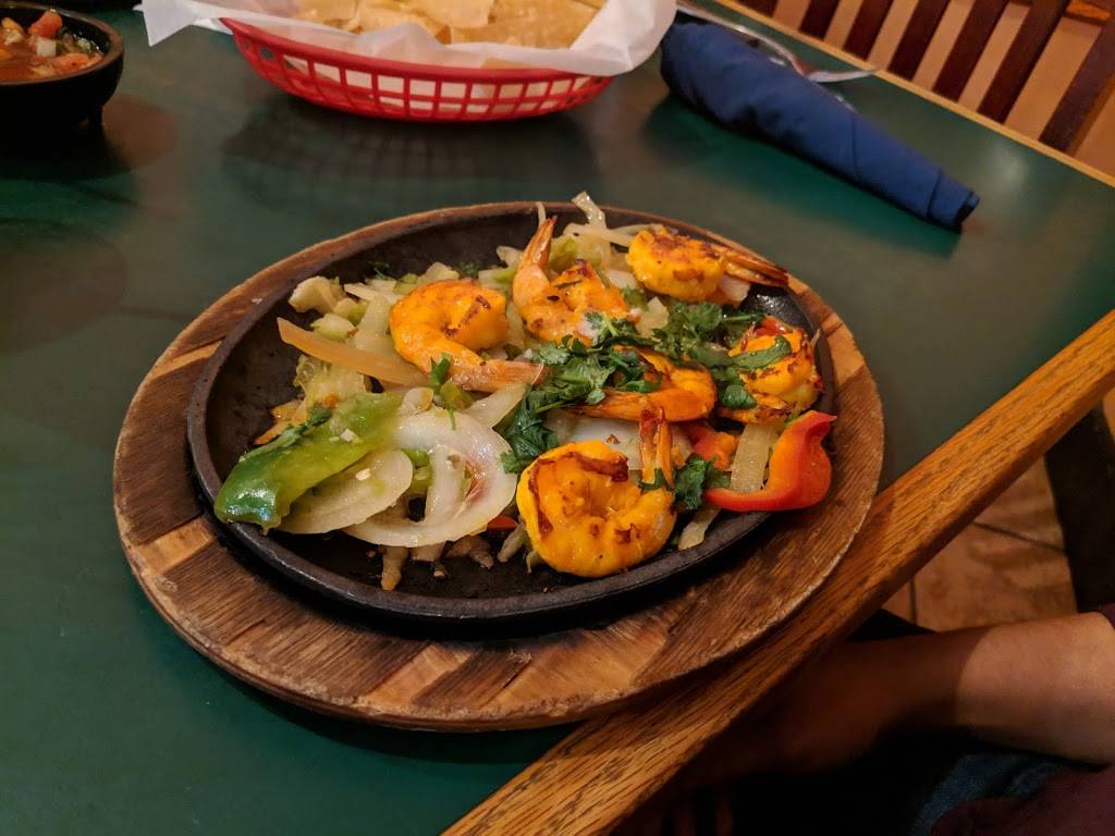 Los Tios Grill | restaurant | 2615 Mt Vernon Ave, Alexandria, VA 22301, USA | 7032999290 OR +1 703-299-9290