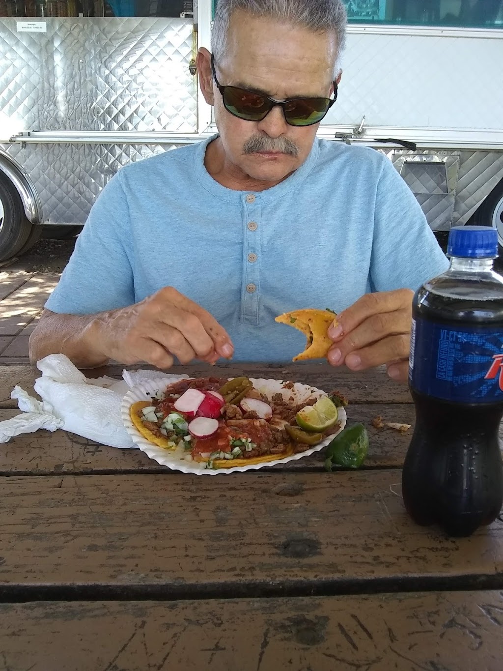 El Maguey Taco Truck | restaurant | N Riverside Dr, Modesto, CA 95354, USA | 2094955515 OR +1 209-495-5515