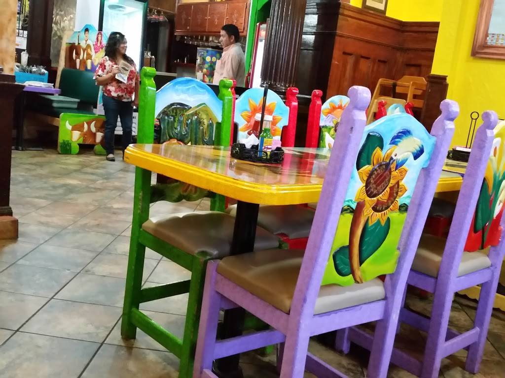 Don Tequillas | restaurant | 430 N Cochran Ave, Charlotte, MI 48813, USA | 5175436484 OR +1 517-543-6484