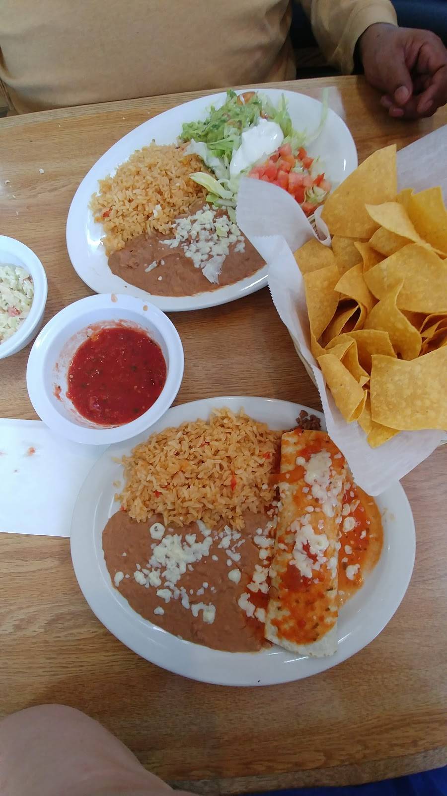 Calaveras Mexican Bar & Grill | restaurant | 5511 Silica Rd, Austintown, OH 44515, USA | 3305059140 OR +1 330-505-9140