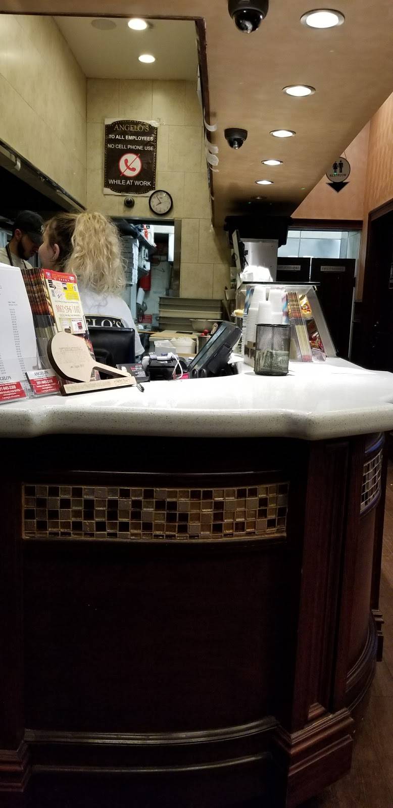 Angelos | restaurant | 1 Anderson Ave, Fairview, NJ 07022, USA | 2019453308 OR +1 201-945-3308