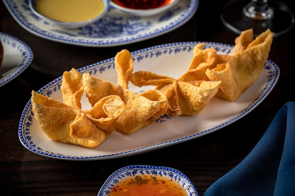 Chef’s Special Cocktail Bar | meal takeaway | 2165 N Western Ave, Chicago, IL 60647, USA | 7736665143 OR +1 773-666-5143