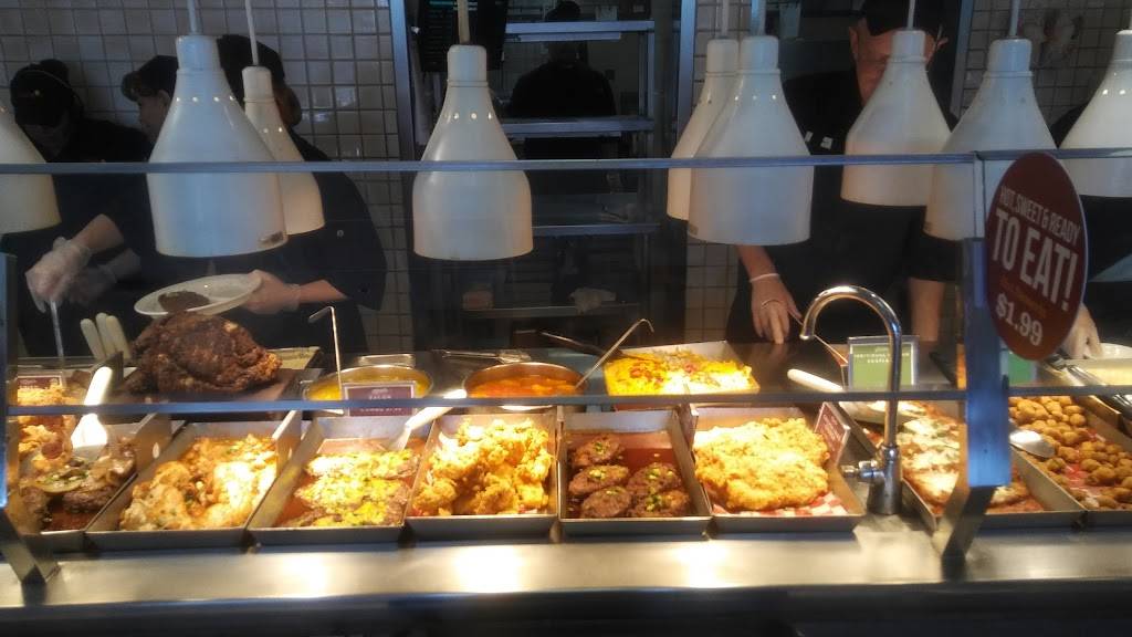 Lubys | restaurant | 922 Lake Front Cir, The Woodlands, TX 77380, USA | 2813677892 OR +1 281-367-7892