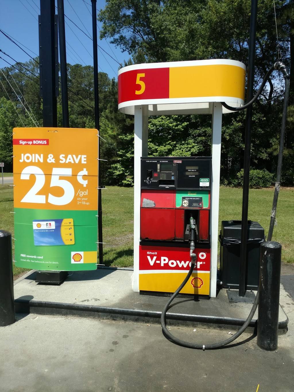 Duck Thru | restaurant | 23141 Main St, Courtland, VA 23837, USA | 7576539580 OR +1 757-653-9580