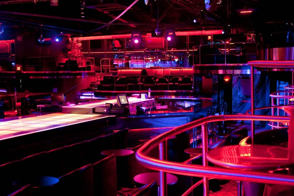 Delilahs | night club | 100 Spring Garden St, Philadelphia, PA 19123, USA | 2156252800 OR +1 215-625-2800