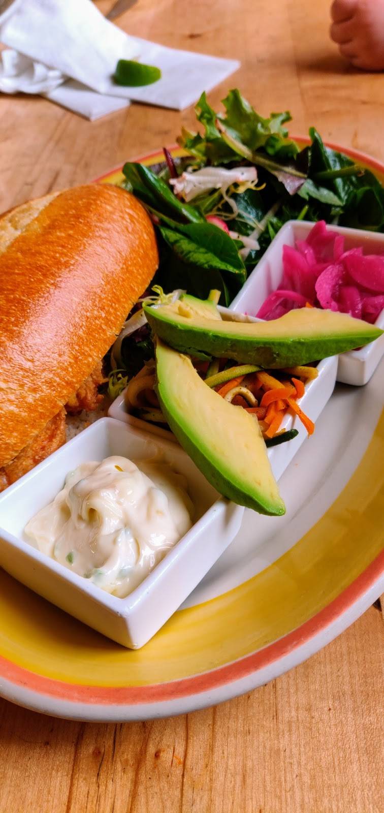 Alma | restaurant | 187 Columbia St, Brooklyn, NY 11231, USA | 7186435400 OR +1 718-643-5400