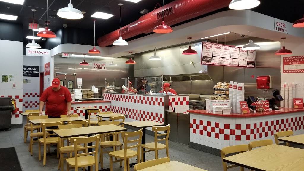 Five Guys | meal takeaway | 2007 S Promenade Blvd, Rogers, AR 72758, USA | 4796215600 OR +1 479-621-5600