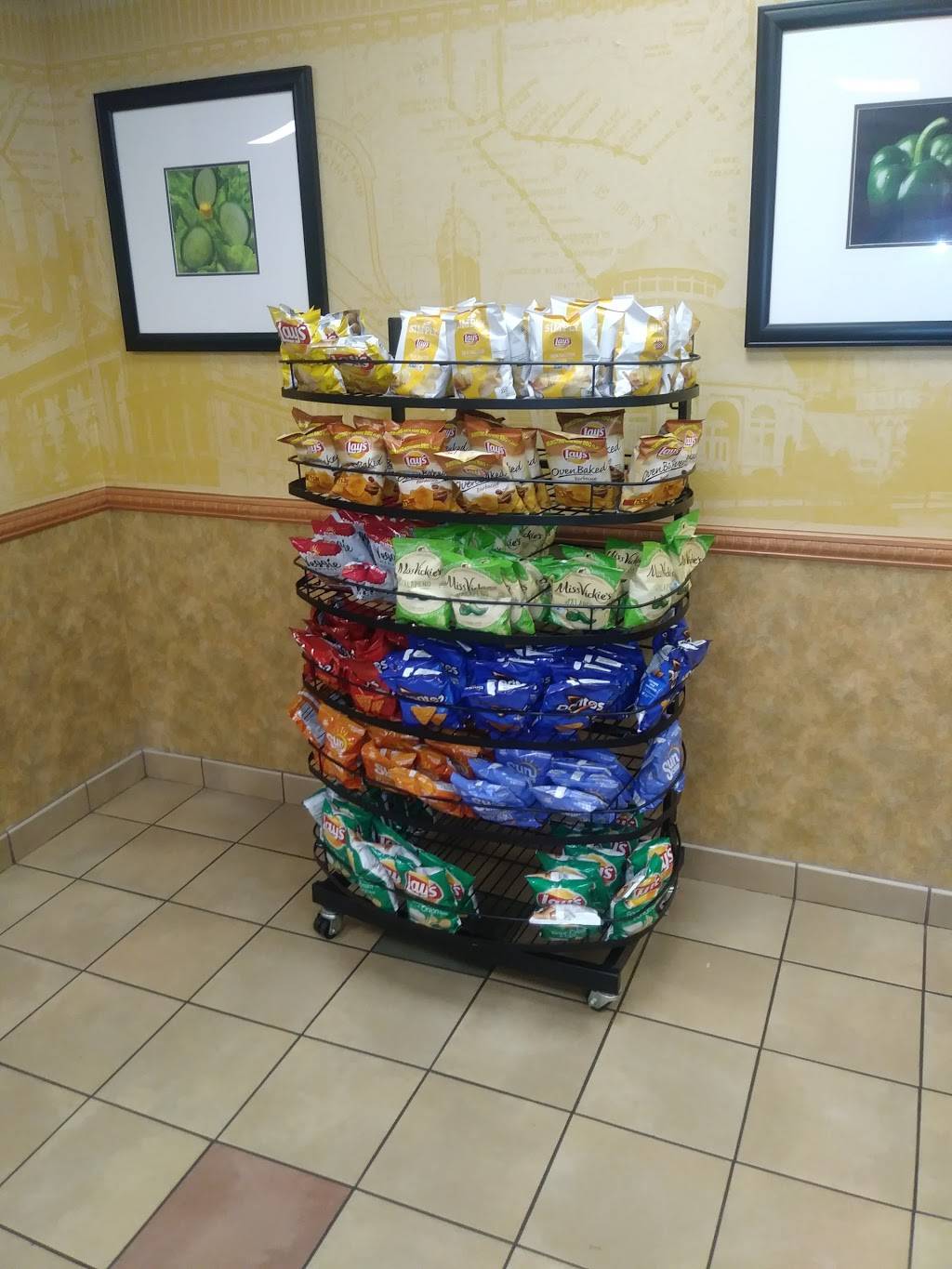 Subway | meal takeaway | 1870-C W 60th St, Hialeah, FL 33012, USA | 7865364138 OR +1 786-536-4138