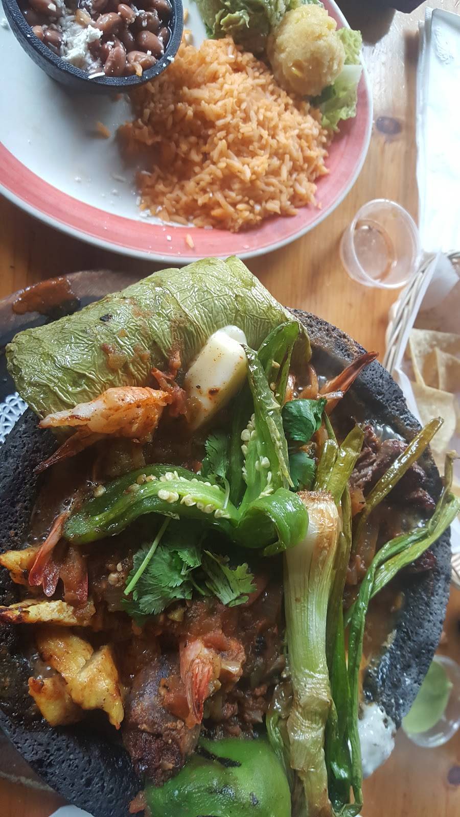 Los Tres Hermanos Restaurant | restaurant | 1049 San Fernando Rd, San Fernando, CA 91340, USA | 8188374600 OR +1 818-837-4600