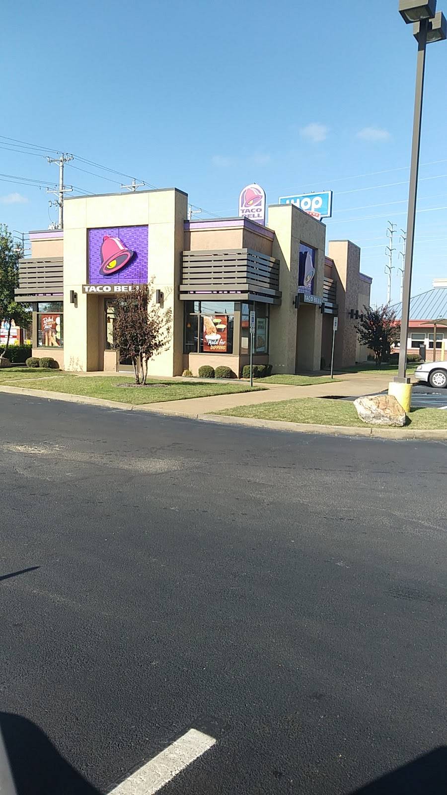 Taco Bell | meal takeaway | 2702 S Perkins Rd, Memphis, TN 38118, USA | 9013665248 OR +1 901-366-5248