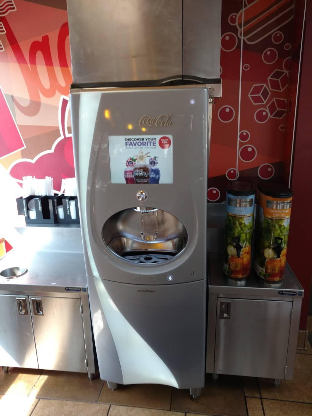 Jack in the Box | restaurant | 2901 Airline Dr, Houston, TX 77009, USA | 2819011763 OR +1 281-901-1763