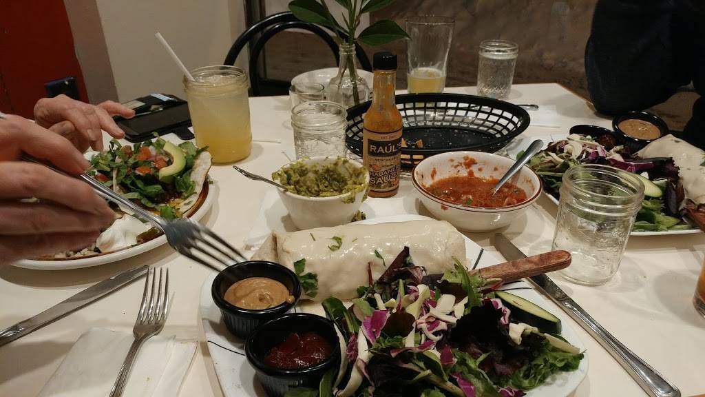 Rauls Mexican Grill | restaurant | 164 Glen St, Glens Falls, NY 12801, USA | 5187611180 OR +1 518-761-1180