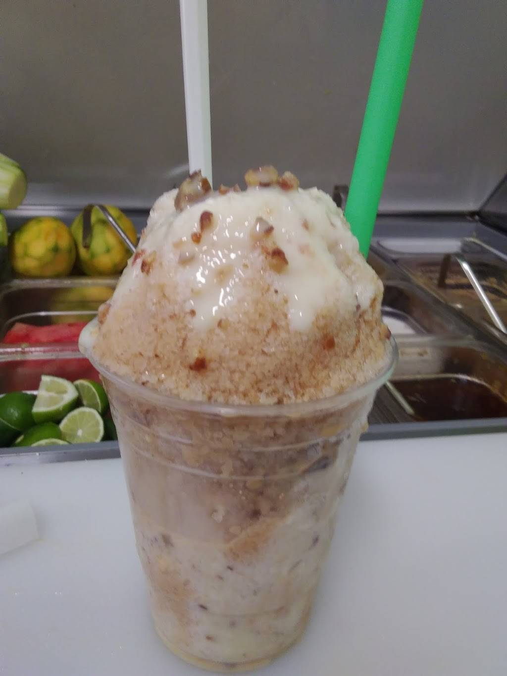 La placita raspados Y Mas.... | restaurant | 5769 S Elm Ave, Fresno, CA 93706, USA | 5593947172 OR +1 559-394-7172