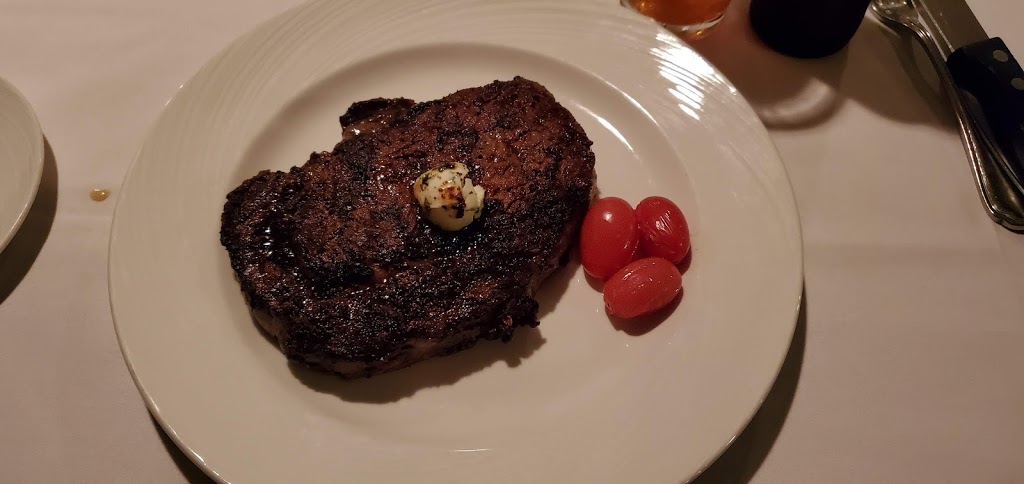 The Huntting Inn | restaurant | 94 Main St Suite 1800, East Hampton, NY 11937, USA | 6313240410 OR +1 631-324-0410