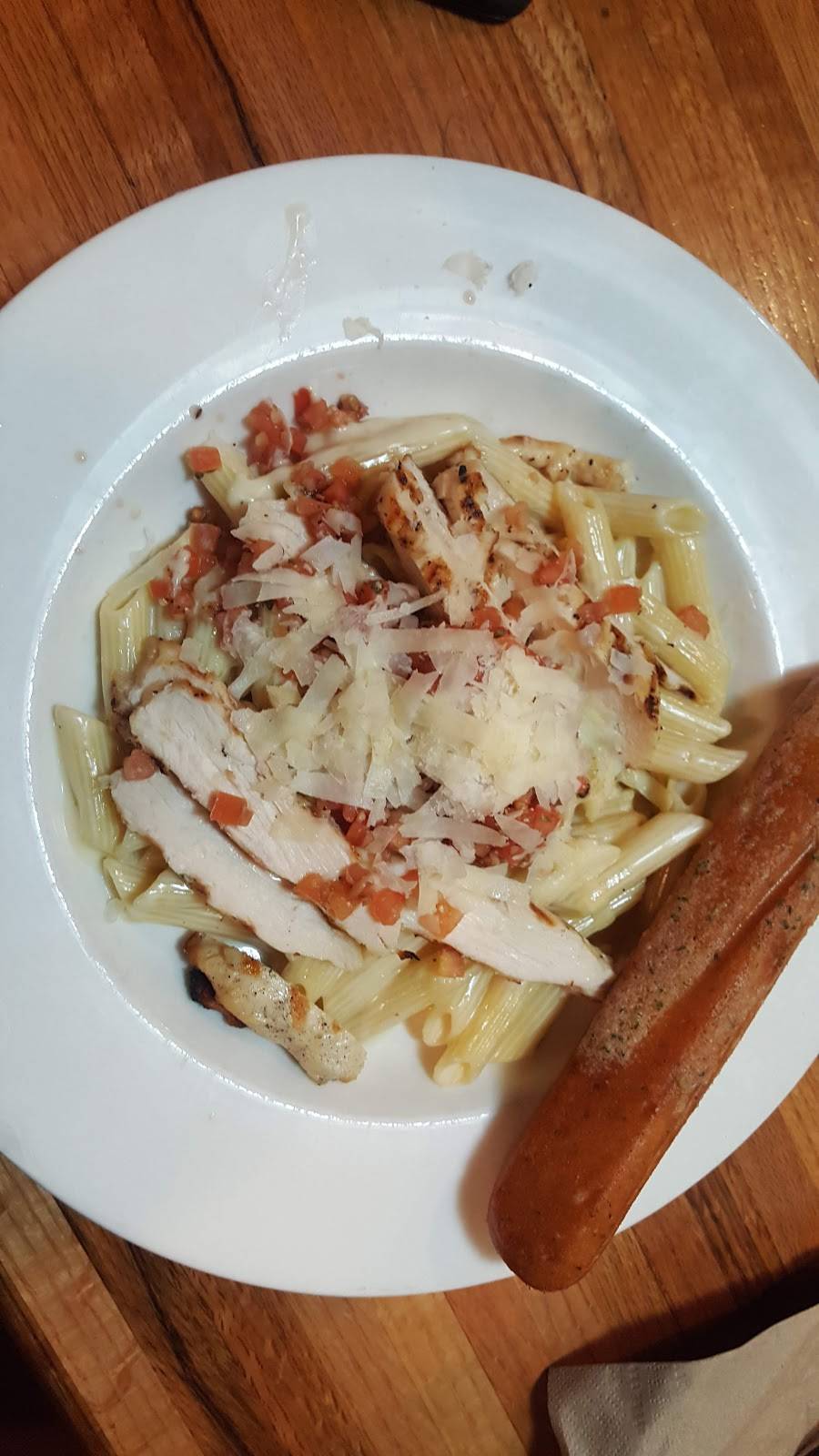 Applebees Grill + Bar | restaurant | 1701 McFarland Blvd E Suite 187, Tuscaloosa, AL 35404, USA | 2056330900 OR +1 205-633-0900