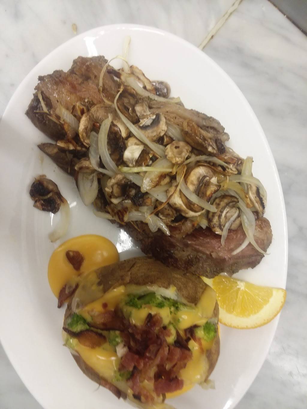 Fireside pub & steakhouse | restaurant | 205 S 12th St, Manchester, IA 52057, USA | 5639279200 OR +1 563-927-9200