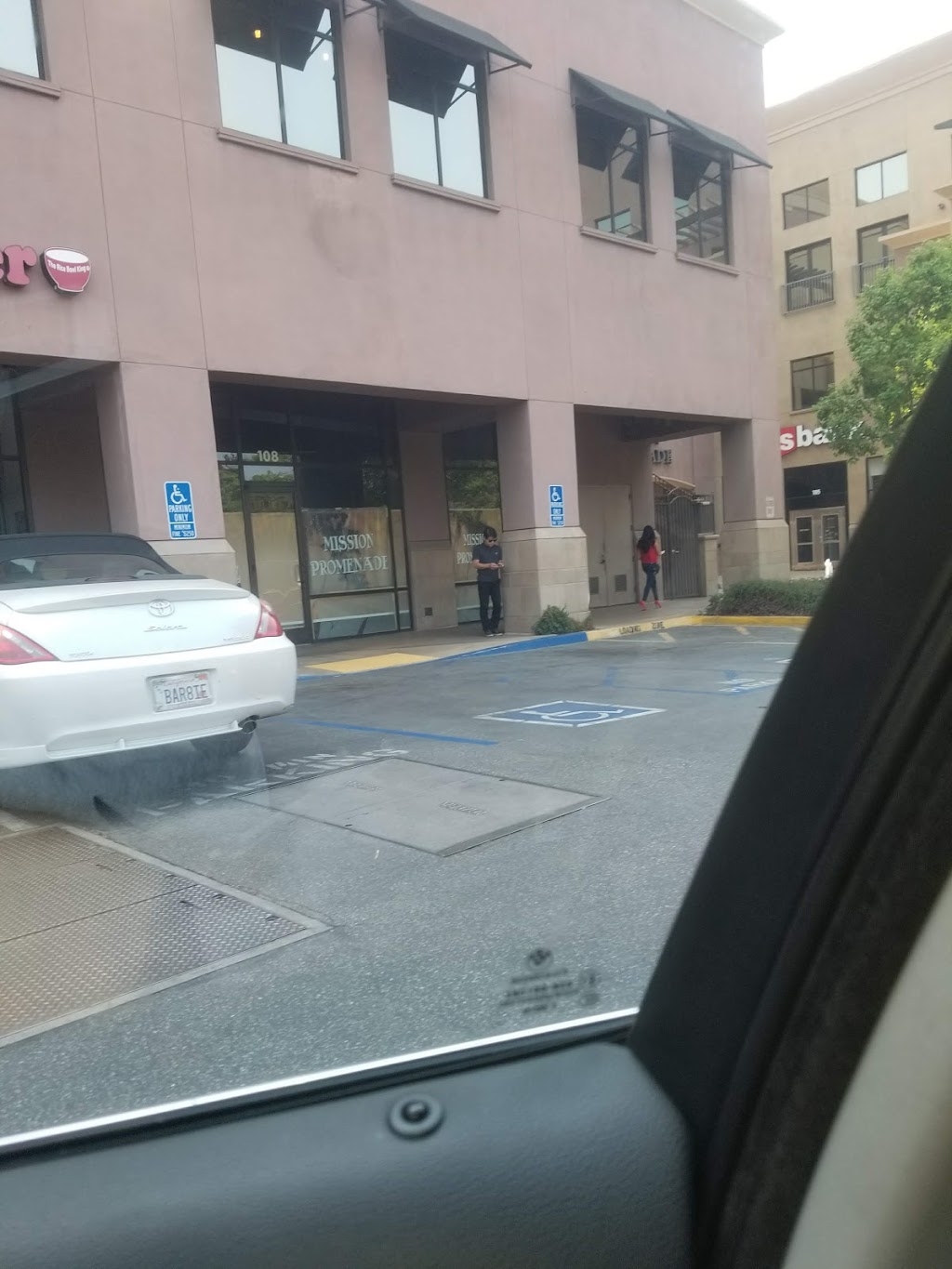 Mission Promenade | restaurant | S Garey Ave, Pomona, CA 91766, USA | 6265924526 OR +1 626-592-4526