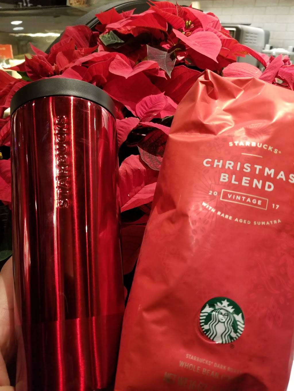 Starbucks | cafe | 3425 S 27th St, Milwaukee, WI 53215, USA | 4143831719 OR +1 414-383-1719