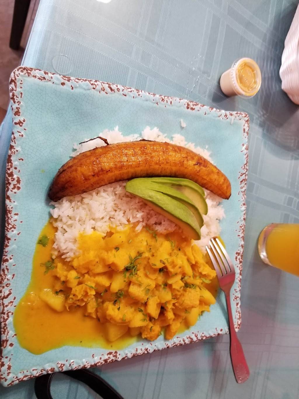 Ecuador Galapagos Restaurant | restaurant | 1355 E Main St, Bridgeport, CT 06608, USA | 2033621656 OR +1 203-362-1656