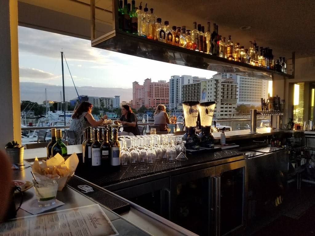 Marina Cantina | restaurant | 25 Causeway Blvd, Clearwater, FL 33767, USA | 7274431750 OR +1 727-443-1750