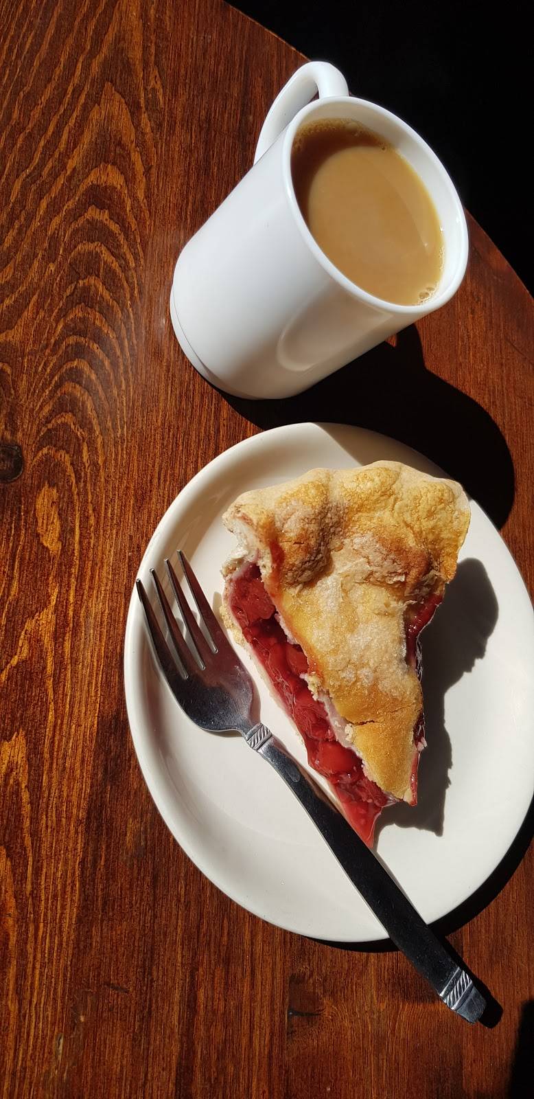 Fourniers Bakery Cafe | bakery | 650 Lighthouse Ave, Pacific Grove, CA 93950, USA | 8316551447 OR +1 831-655-1447