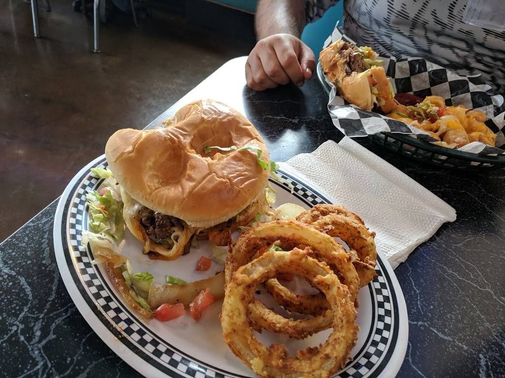 Cheesy Janes | restaurant | 4200 Broadway St, San Antonio, TX 78209, USA | 2108260800 OR +1 210-826-0800