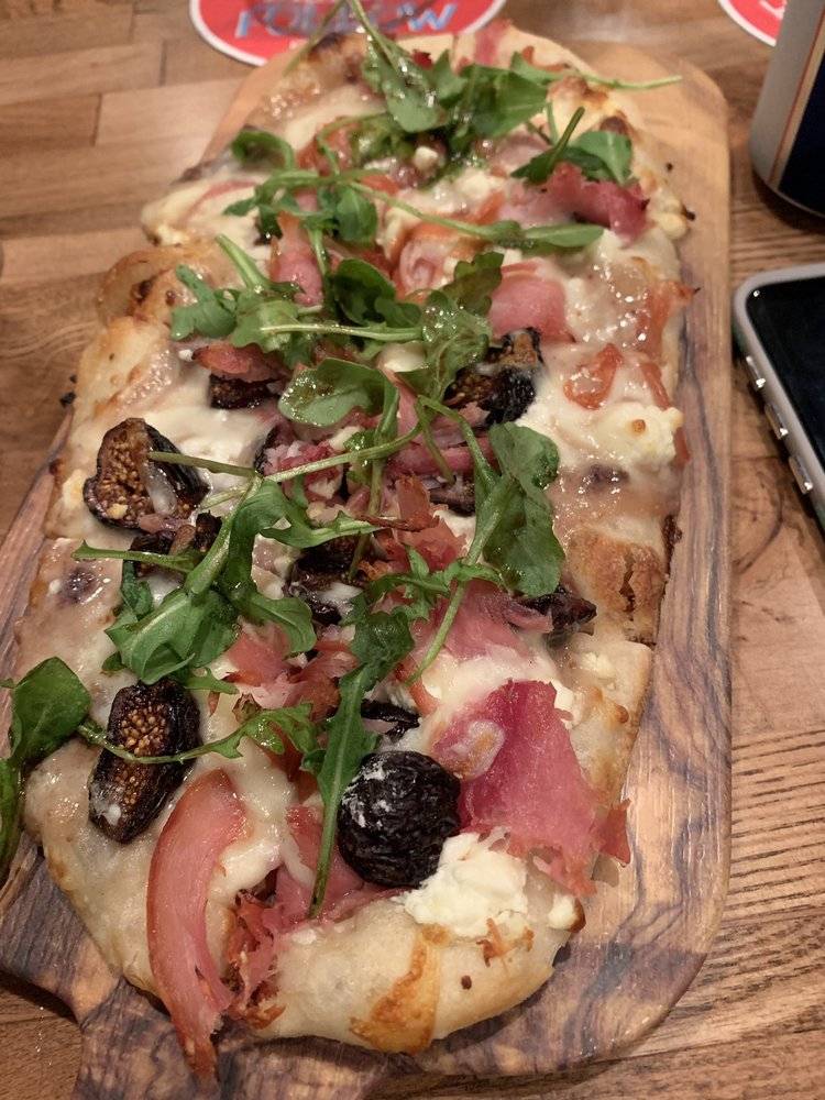 Splitsville Southern + Social | night club | 615 Channelside Dr Suite 120, Tampa, FL 33602, USA | 8135142695 OR +1 813-514-2695