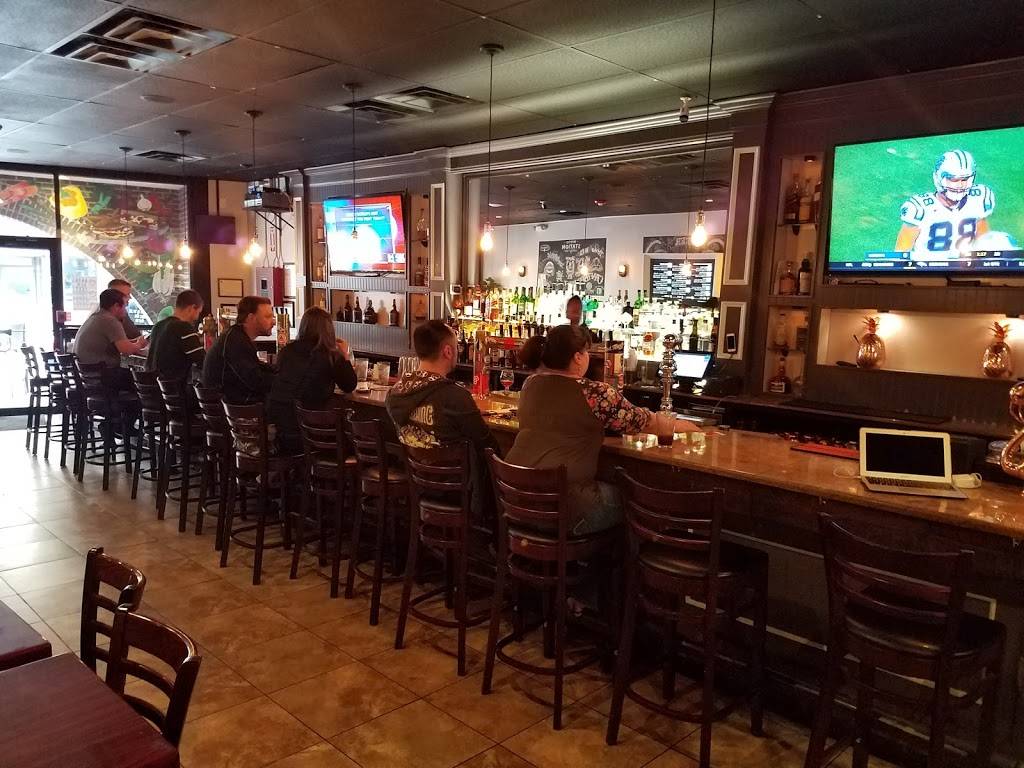 Mystic Station | restaurant | 139 Pleasant St, Malden, MA 02148, USA | 7814803166 OR +1 781-480-3166