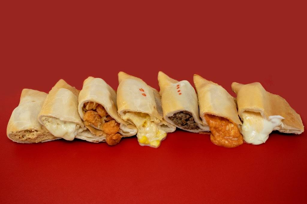 Empanada Monumental | restaurant | 206 W 236th St, The Bronx, NY 10463, USA | 7186764119 OR +1 718-676-4119