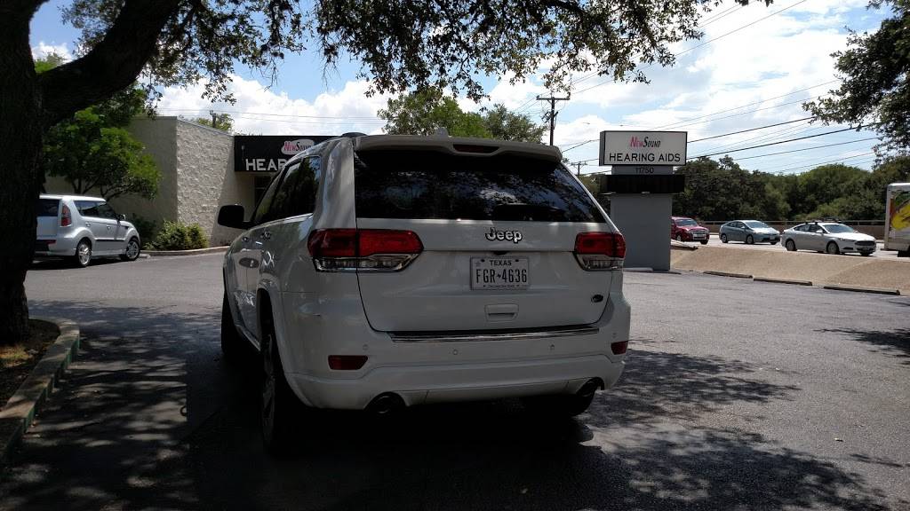 Elms Shopping Center | restaurant | 11826 Wurzbach Rd, San Antonio, TX 78230, USA | 2104921359 OR +1 210-492-1359