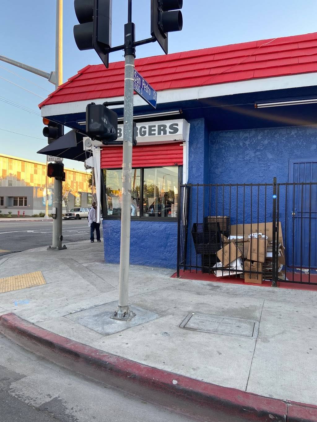 Fat Boys Burgers & Fries | restaurant | 7651 San Pedro St, Los Angeles, CA 90003, USA | 3239207741 OR +1 323-920-7741