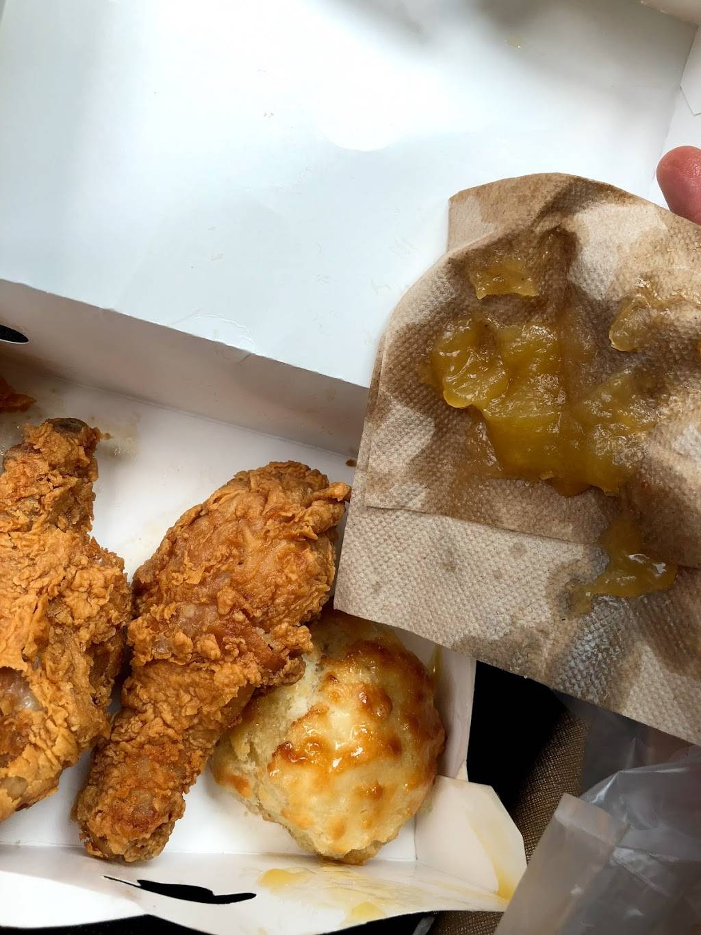 Churchs Chicken | restaurant | 2405 Airways Blvd, Memphis, TN 38114, USA | 9017432438 OR +1 901-743-2438