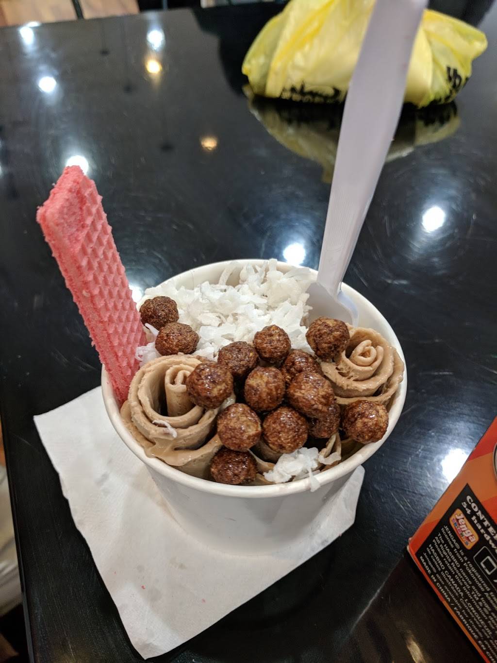 Lets Roll Ice Cream | restaurant | 8150 N MacArthur Blvd Suite #168, Irving, TX 75063, USA | 4694583244 OR +1 469-458-3244