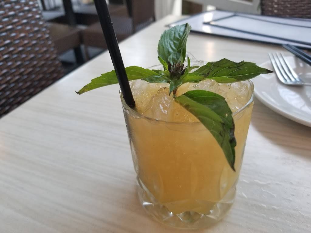 Ginger & Fork | restaurant | 4705 Inker St, Houston, TX 77007, USA | 7138618883 OR +1 713-861-8883