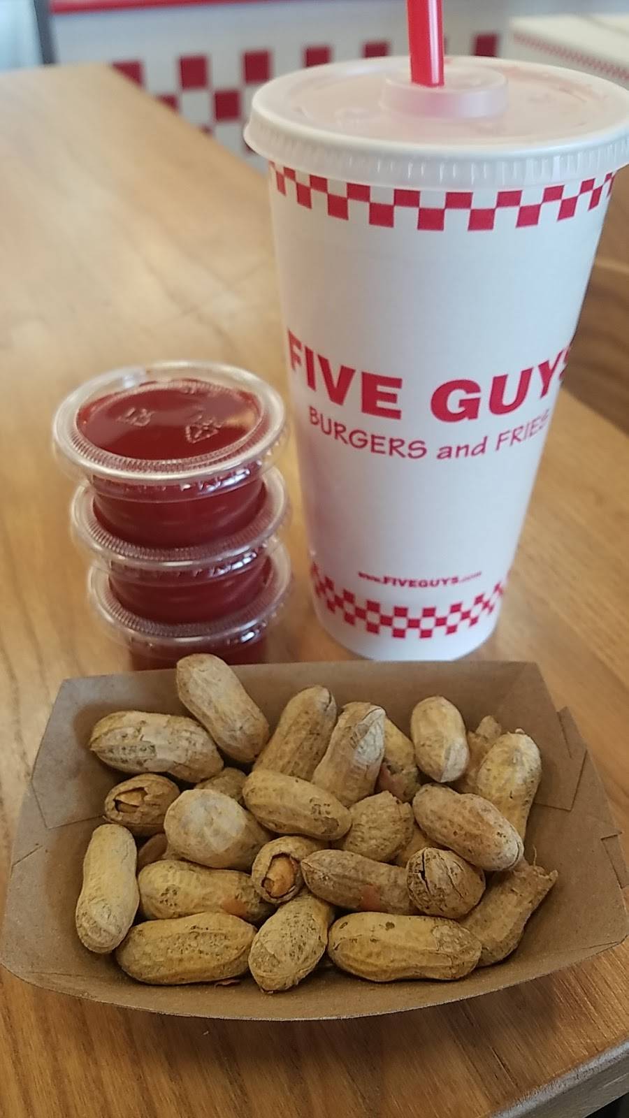 Five Guys | meal takeaway | 1601 Willow Lawn Dr, Richmond, VA 23230, USA | 8042825595 OR +1 804-282-5595