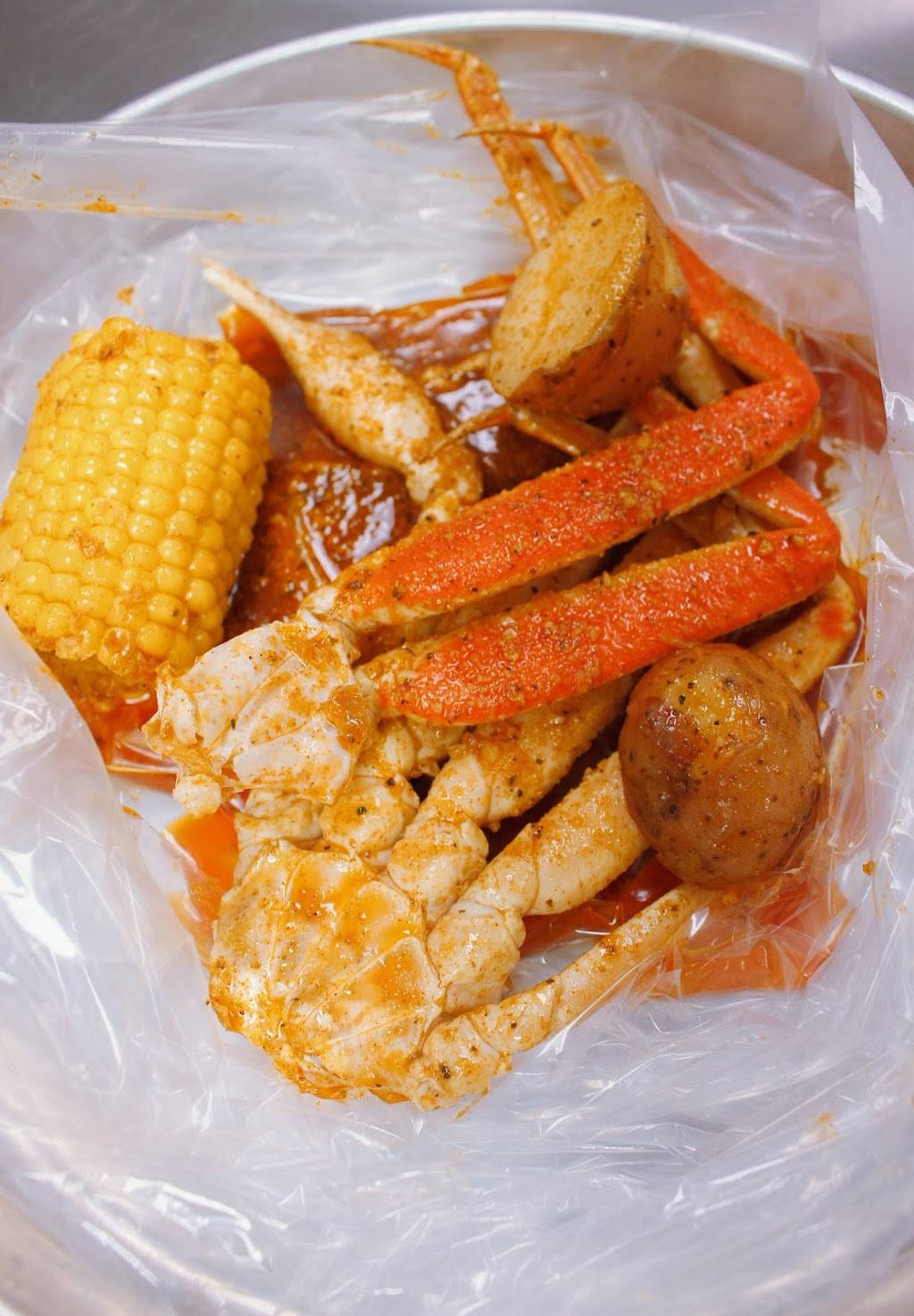 Yummy Crab | restaurant | 9962 E Washington St, Indianapolis, IN 46229, USA | 3179827594 OR +1 317-982-7594