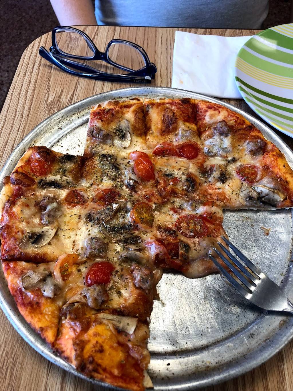 Bommaritos Pizzeria | restaurant | 8916 Gravois Rd, St. Louis, MO 63123, USA | 3146381300 OR +1 314-638-1300