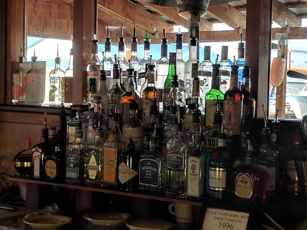 Marks On the Channel | restaurant | 34326 Johnsons Landing Rd, Scappoose, OR 97056, USA | 5035438765 OR +1 503-543-8765