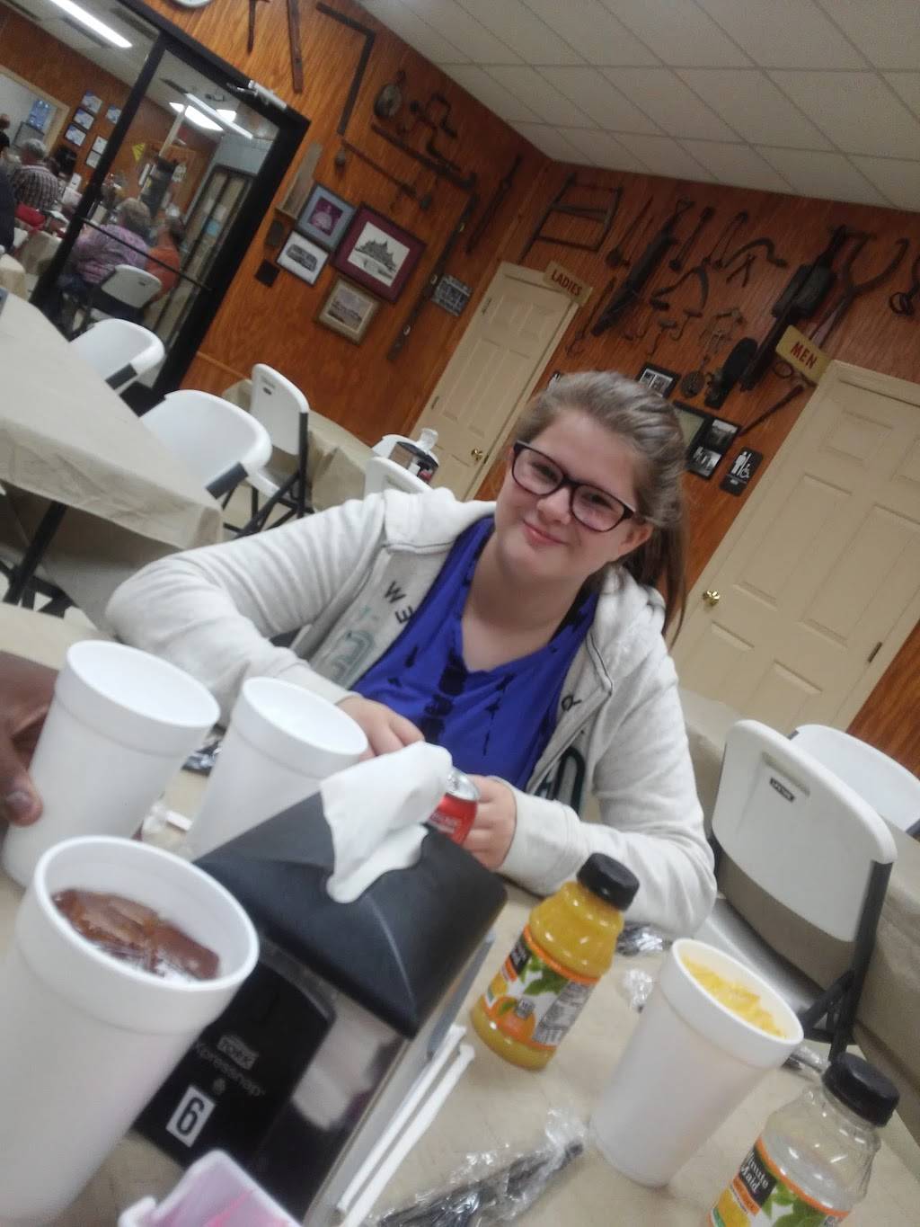 Allens General Store | restaurant | 11389 US-74, Peachland, NC 28133, USA | 7042727207 OR +1 704-272-7207